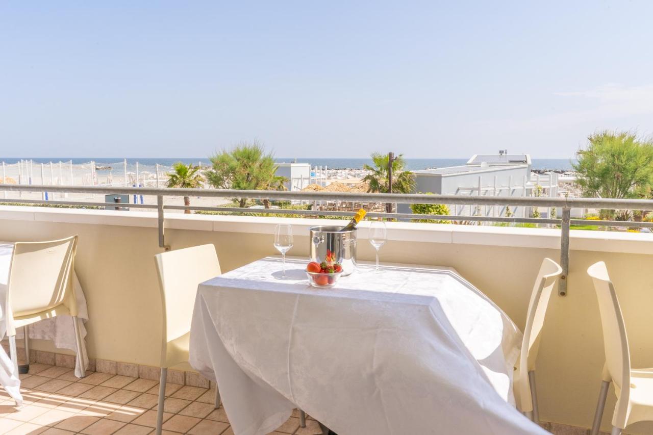 Hotel Croce Del Sud ريميني المظهر الخارجي الصورة